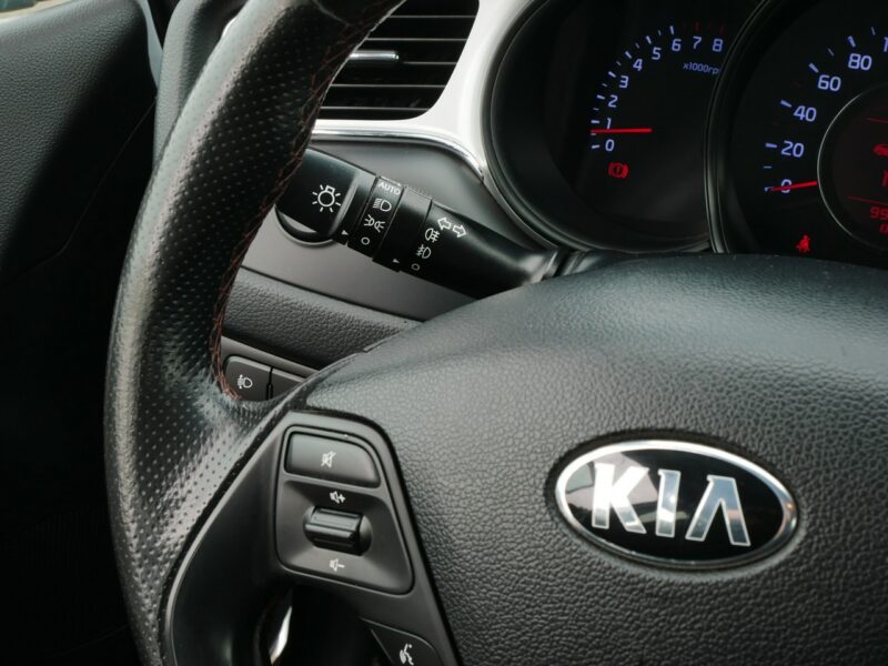 Kia Cee'd 1.4 DOHC 100KM -Krajowy +Nowe opony wielosezon -Zobacz II (2012-)