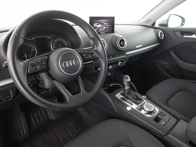 Audi A3 Dostępny w Autohero Pick-up Center Warszawa Młociny 8Y
