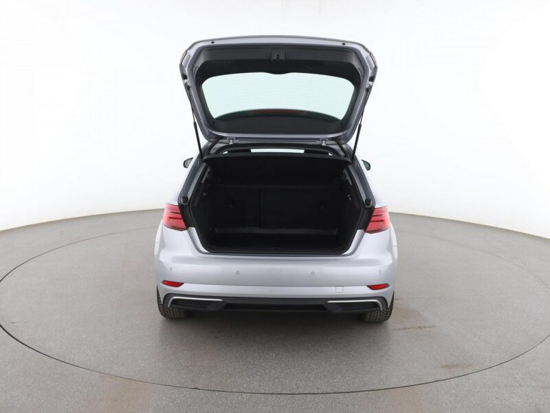 Audi A3 Dostępny w Autohero Pick-up Center Warszawa Młociny 8Y