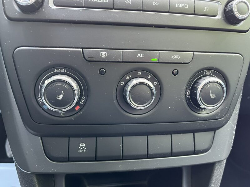 Škoda Yeti 1.2 Klima Grzane FOtele Alu KS Serw Stan BDB Bezwypadk Opłacony I (2009-)