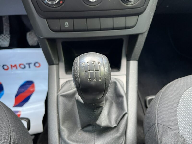 Škoda Yeti 1.2 Klima Grzane FOtele Alu KS Serw Stan BDB Bezwypadk Opłacony I (2009-)