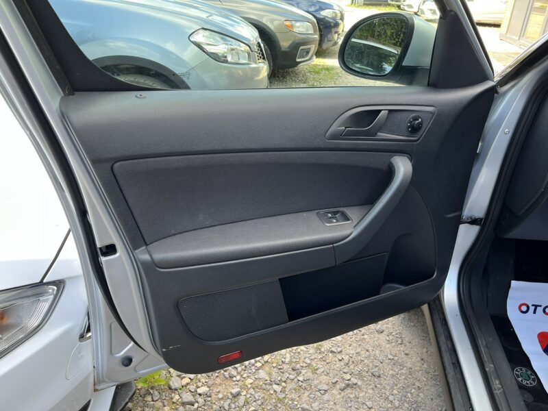 Škoda Yeti 1.2 Klima Grzane FOtele Alu KS Serw Stan BDB Bezwypadk Opłacony I (2009-)