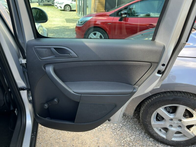 Škoda Yeti 1.2 Klima Grzane FOtele Alu KS Serw Stan BDB Bezwypadk Opłacony I (2009-)