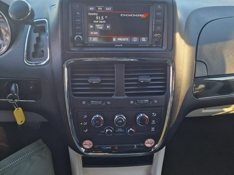 Dodge Grand Caravan 3.6 Benzyna V6 286 KM, Kamera, Bluetooth, El. Drzwi i Klapa, Skóra V (2007-)