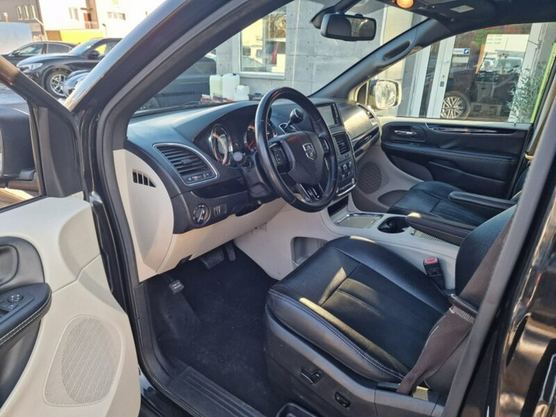 Dodge Grand Caravan 3.6 Benzyna V6 286 KM, Kamera, Bluetooth, El. Drzwi i Klapa, Skóra V (2007-)