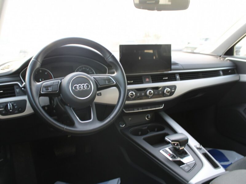 Audi A4 Gwarancja G.Fotele Automat Kamera Navi B9 (2015-)