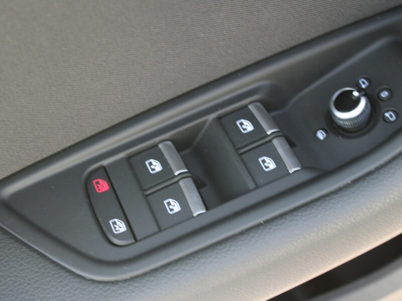 Audi A4 Gwarancja G.Fotele Automat Kamera Navi B9 (2015-)
