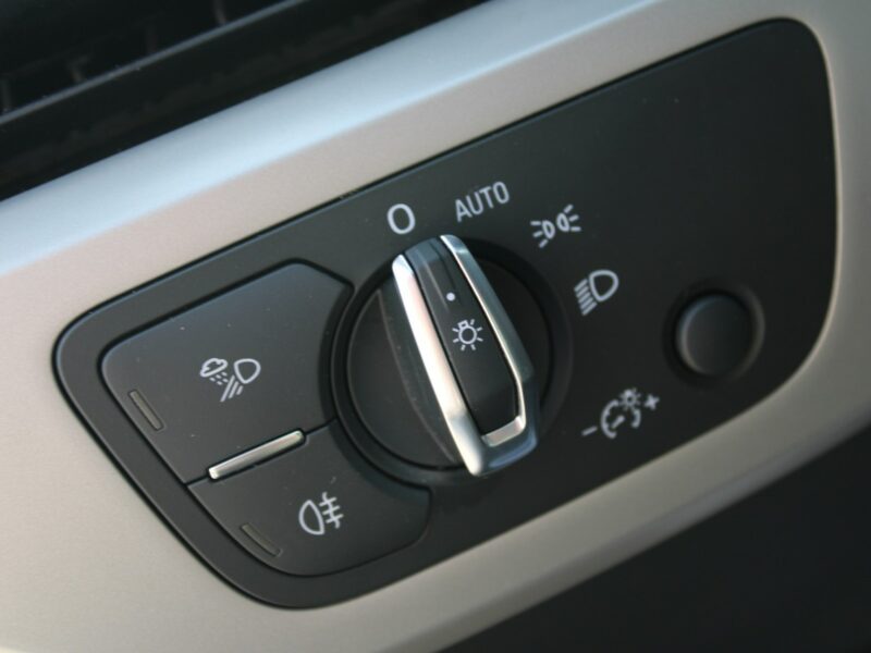 Audi A4 Gwarancja G.Fotele Automat Kamera Navi B9 (2015-)