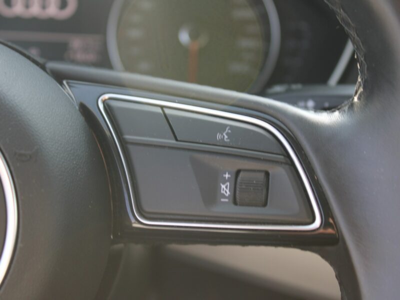 Audi A4 Gwarancja G.Fotele Automat Kamera Navi B9 (2015-)