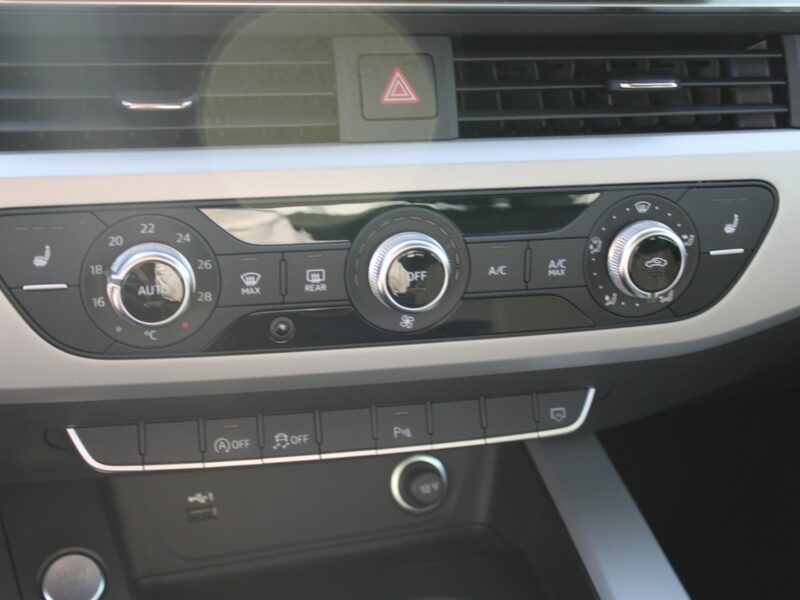 Audi A4 Gwarancja G.Fotele Automat Kamera Navi B9 (2015-)