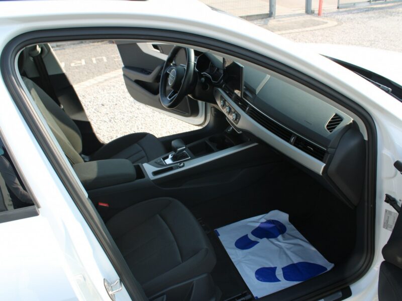 Audi A4 Gwarancja G.Fotele Automat Kamera Navi B9 (2015-)