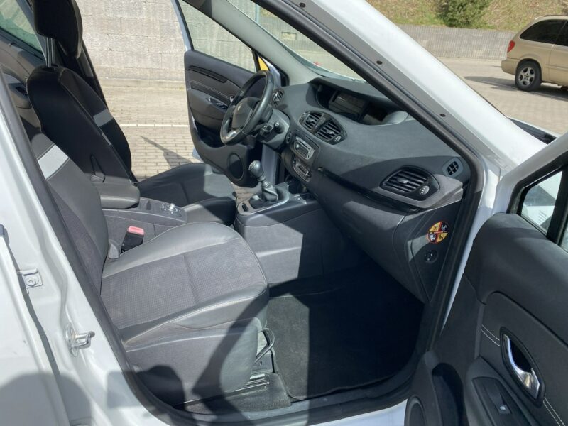 Renault Scenic Po liftingu, nawigacja, tempomat, czujniki, nowe sprzęgło,drugie opony III (2009-2016)