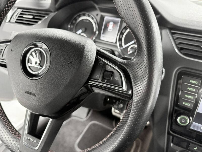 Škoda Octavia RS 2.0 TDI 184KM*VRS Mode*AppleCar*Bi-Xenon*El.Klapa*CANTON HiFI*NIEMC III (2013-)