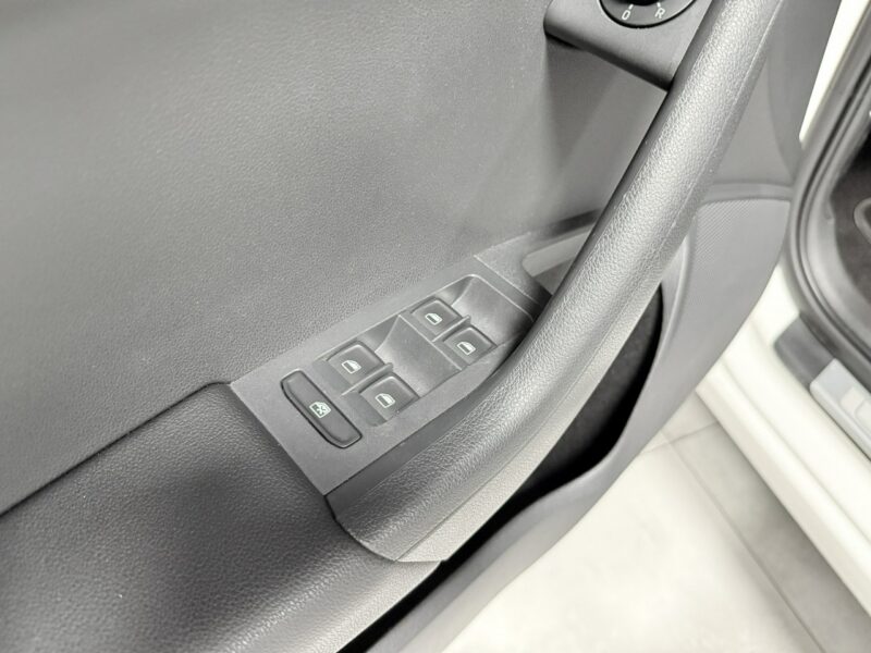 Škoda Octavia RS 2.0 TDI 184KM*VRS Mode*AppleCar*Bi-Xenon*El.Klapa*CANTON HiFI*NIEMC III (2013-)