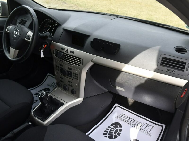 Opel Astra 1,4benz GTC. Sewis,Klima.Tempomat.El.szyby.Centralka.OKAZJA H (2004-2014)