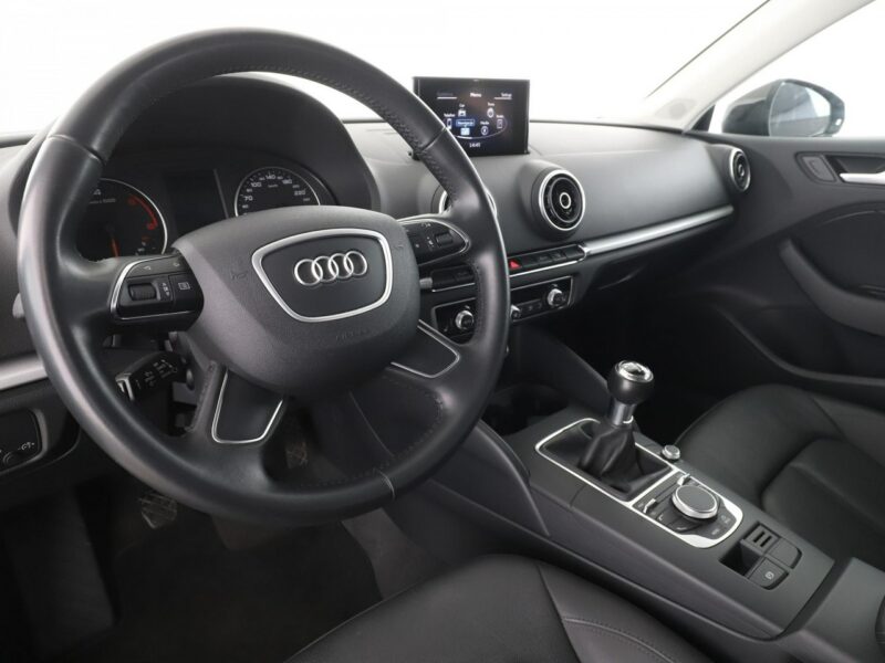Audi A3 Dostępny w Autohero Pick-up Center Warszawa Młociny 8Y