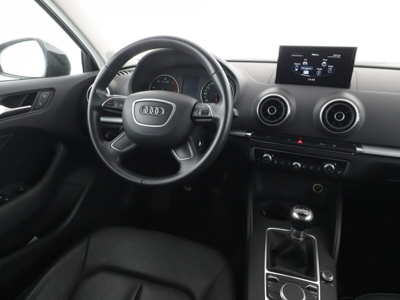 Audi A3 Dostępny w Autohero Pick-up Center Warszawa Młociny 8Y