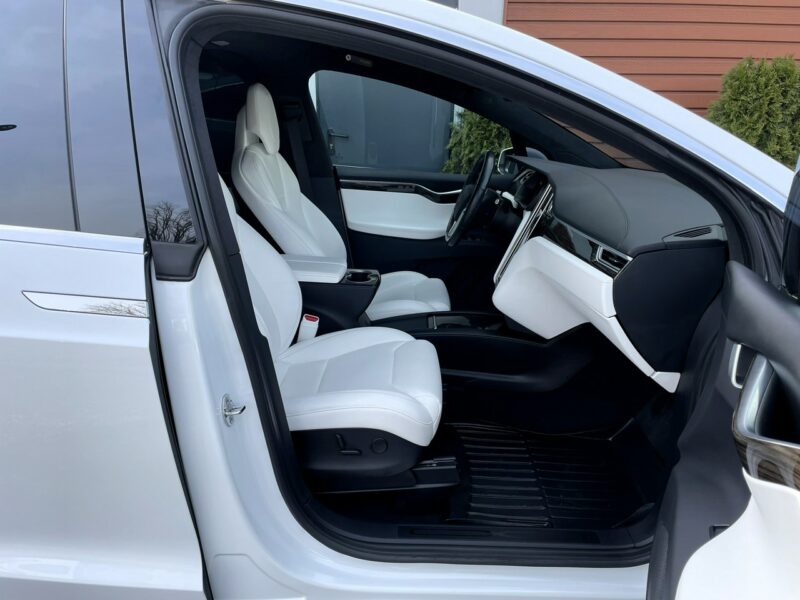 Tesla Model X X 75D Allradantrieb, 6x Podrzewane fotele, Zasięg 300 Km, LED, 4x4