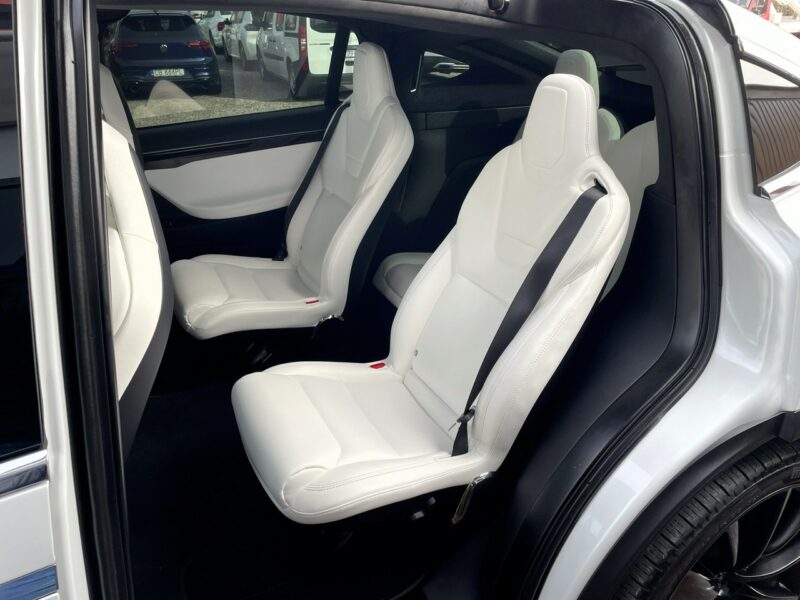 Tesla Model X X 75D Allradantrieb, 6x Podrzewane fotele, Zasięg 300 Km, LED, 4x4