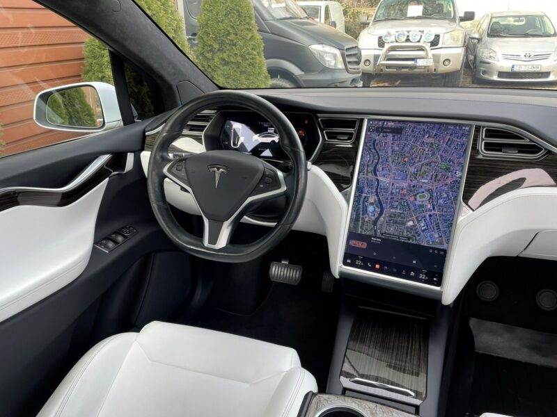 Tesla Model X X 75D Allradantrieb, 6x Podrzewane fotele, Zasięg 300 Km, LED, 4x4