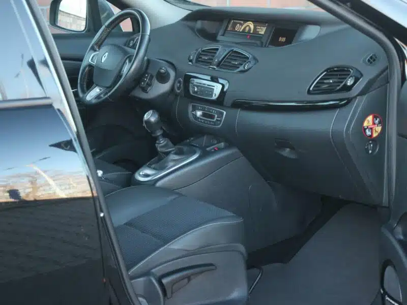 Renault Scenic BoseEdit*Navi*Led*PółSkóry*Esp*2xPdc*Alu*Temp*Komp*Gwar VGS !!! III (2009-2016)