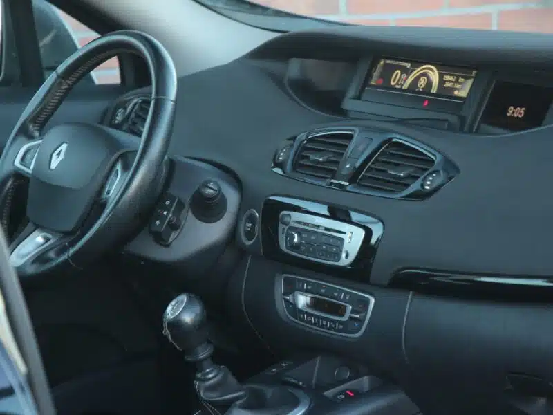 Renault Scenic BoseEdit*Navi*Led*PółSkóry*Esp*2xPdc*Alu*Temp*Komp*Gwar VGS !!! III (2009-2016)