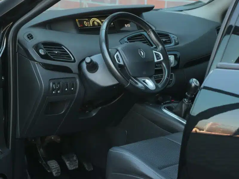 Renault Scenic BoseEdit*Navi*Led*PółSkóry*Esp*2xPdc*Alu*Temp*Komp*Gwar VGS !!! III (2009-2016)