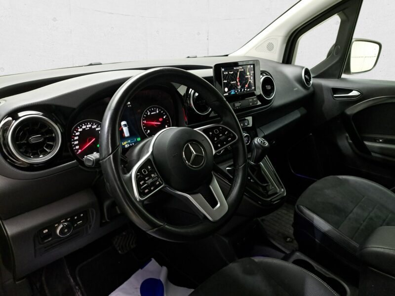 Mercedes T 180 d
