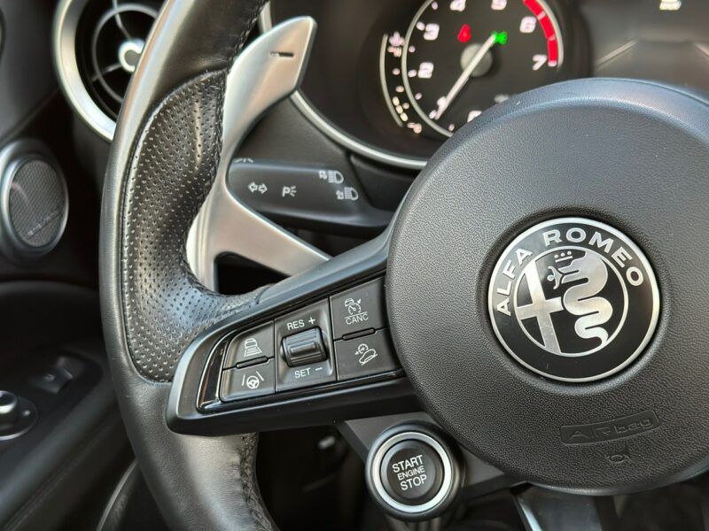 Alfa Romeo Stelvio Q4 Super 280 KM Harman& Kardon