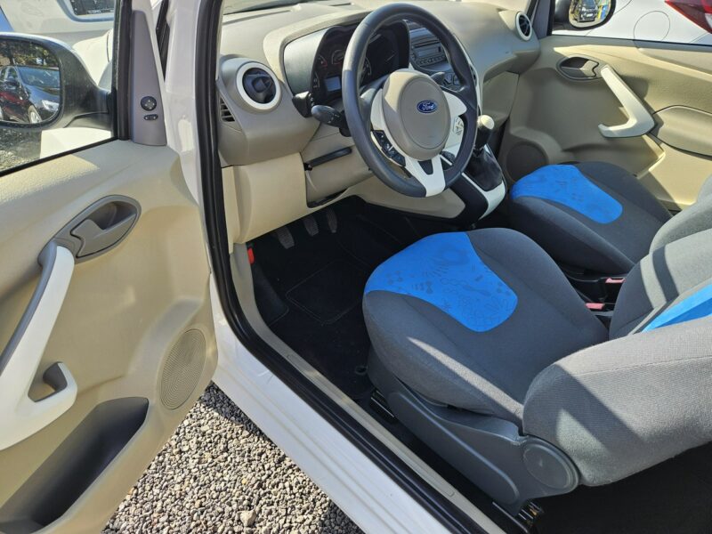 Ford KA Podgrzewane fotele / Klima / Podgrzewana szyba / START / STOP II (2008-)