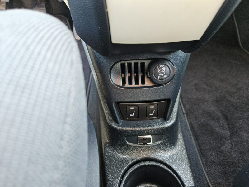 Ford KA Podgrzewane fotele / Klima / Podgrzewana szyba / START / STOP II (2008-)