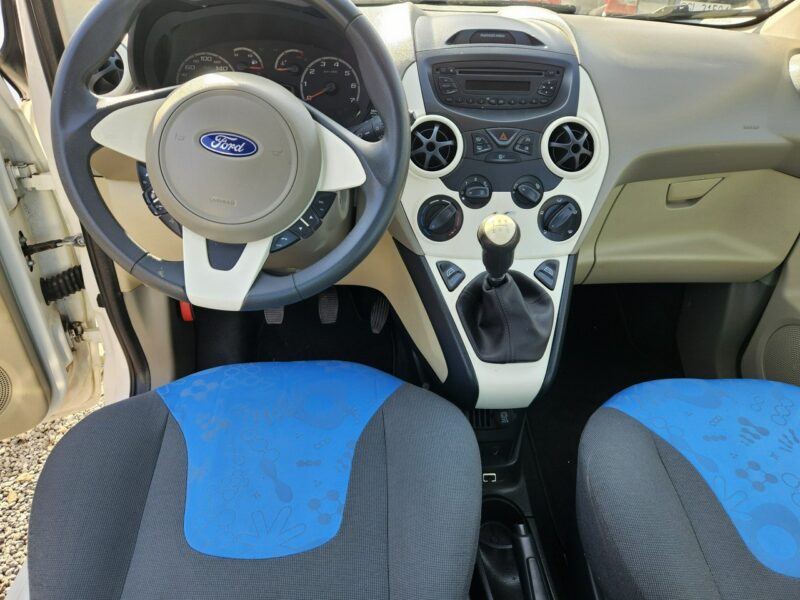 Ford KA Podgrzewane fotele / Klima / Podgrzewana szyba / START / STOP II (2008-)