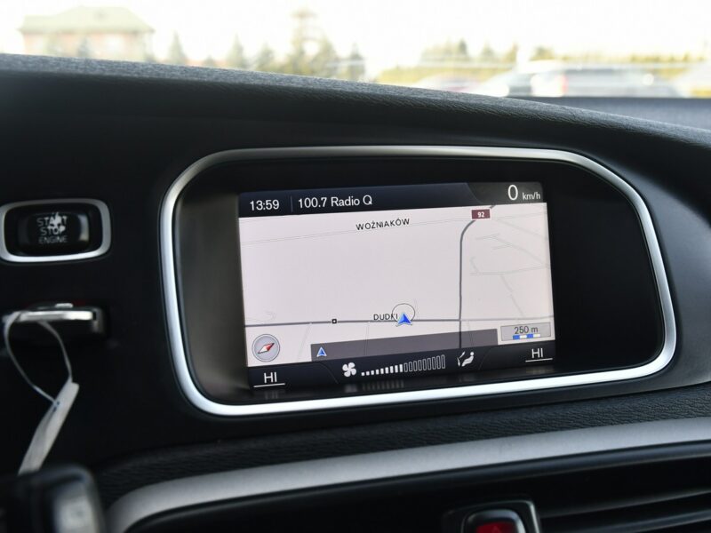 Volvo V40 1,6hdi Serwis-Full. Navi,Ledy.2 Kompl.Kół.Tempomat.Hak.Kredyt.GWAR II (2012-)