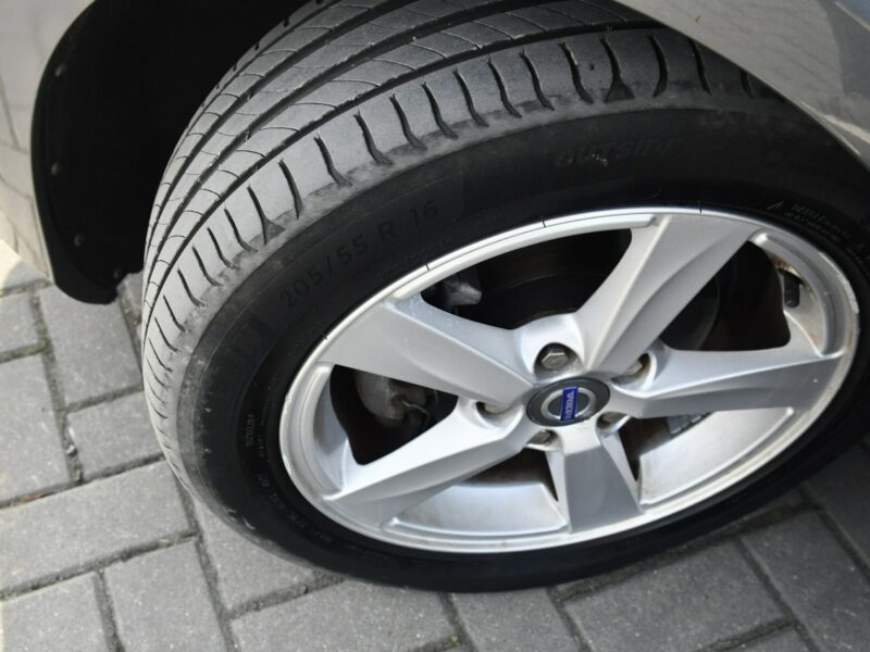 Volvo V40 1,6hdi Serwis-Full. Navi,Ledy.2 Kompl.Kół.Tempomat.Hak.Kredyt.GWAR II (2012-)