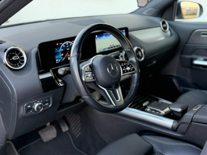 Mercedes GLA 220 220D,190PS, AUTOMAT, MEGA KOLOR, GWARANCJA!