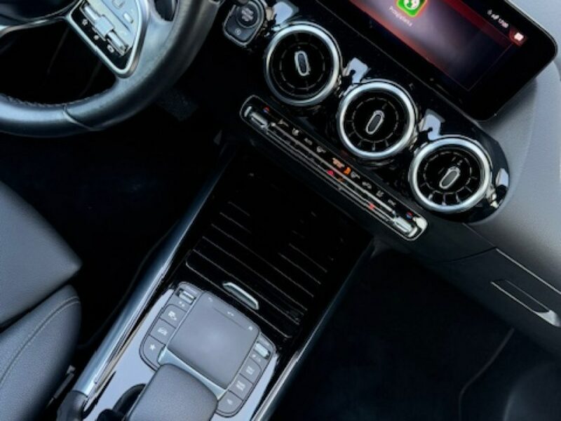 Mercedes GLA 220 220D,190PS, AUTOMAT, MEGA KOLOR, GWARANCJA!
