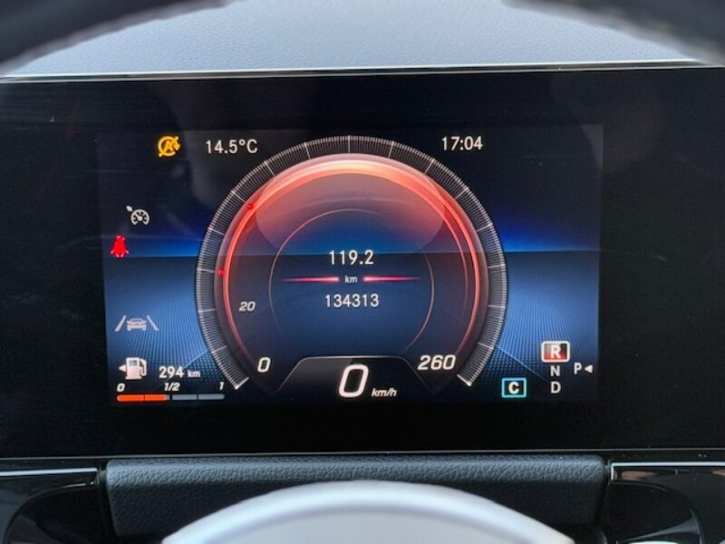 Mercedes GLA 220 220D,190PS, AUTOMAT, MEGA KOLOR, GWARANCJA!