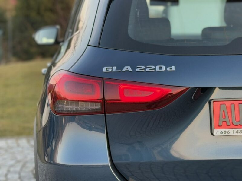 Mercedes GLA 220 220D,190PS, AUTOMAT, MEGA KOLOR, GWARANCJA!