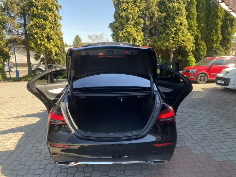 Mercedes E 220 AMG, 4 matic, Virtual Cocpit, Multibeam,Gwarancja! W213 (2016-)