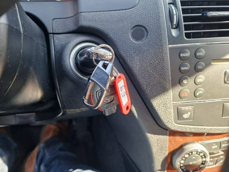 Mercedes C 200 2.2 CDI 136 KM, Automat, Bluetooth, Nawigacja, Isofix, Alufelgi, Klima W204 (2007-2014)