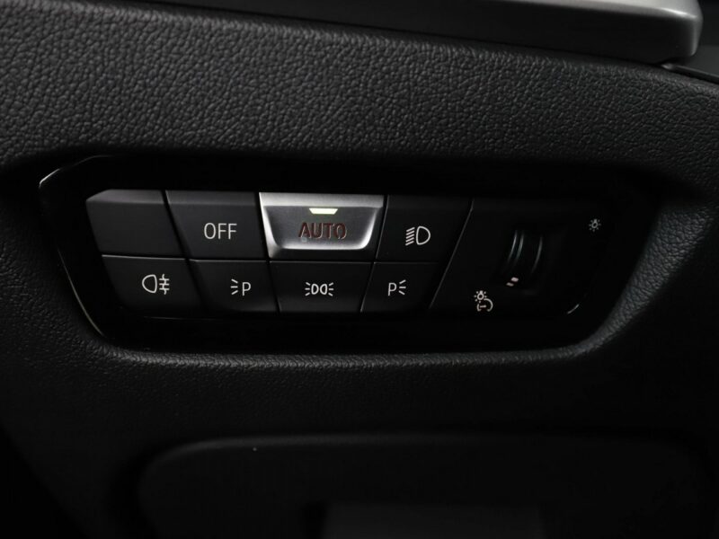 BMW 320 190KM automat navi kamera LED ACC virtual klima-3stref. G20 (2019-)