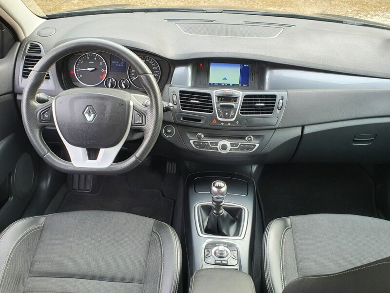Renault Laguna 2.0 16v 140KM # GT # NAVI # Climatronic # Parktronic # Skóra # IGŁA ! III (2007-)