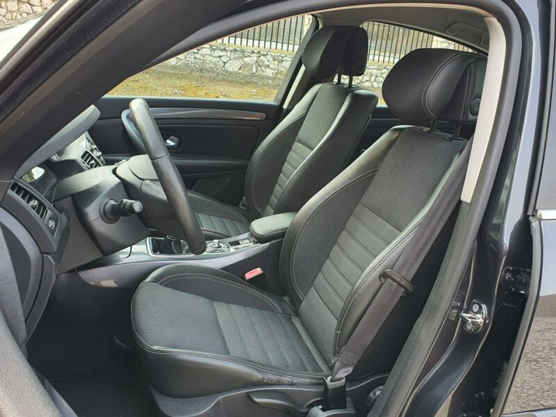 Renault Laguna 2.0 16v 140KM # GT # NAVI # Climatronic # Parktronic # Skóra # IGŁA ! III (2007-)