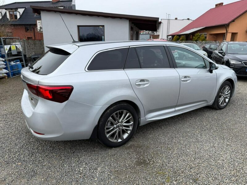 Toyota Avensis automat, navi, kamera, gwarancja! III (2009-)