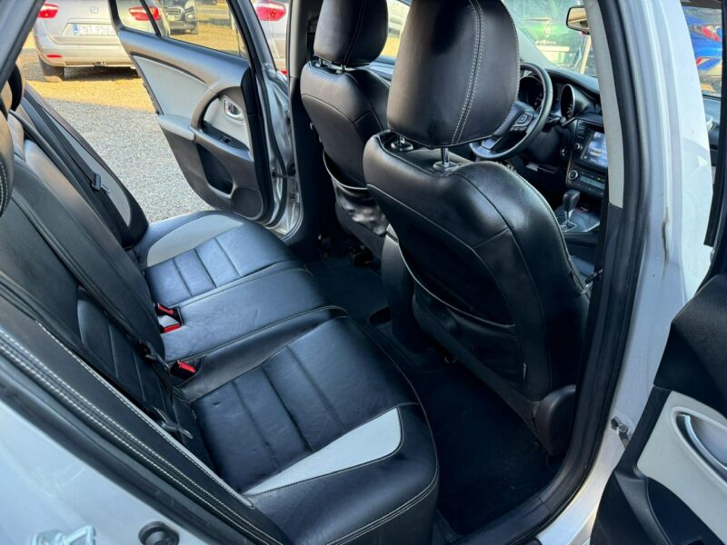 Toyota Avensis automat, navi, kamera, gwarancja! III (2009-)
