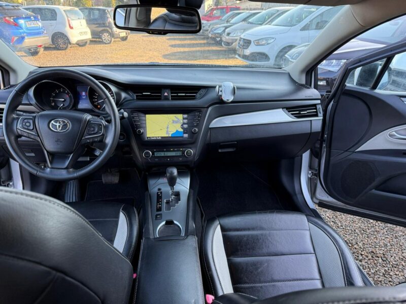 Toyota Avensis automat, navi, kamera, gwarancja! III (2009-)