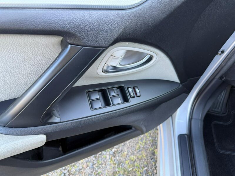 Toyota Avensis automat, navi, kamera, gwarancja! III (2009-)
