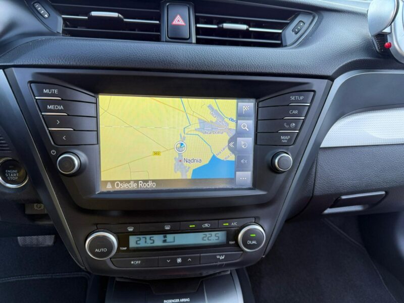 Toyota Avensis automat, navi, kamera, gwarancja! III (2009-)
