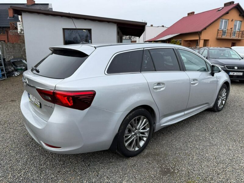 Toyota Avensis automat, navi, kamera, gwarancja! III (2009-)