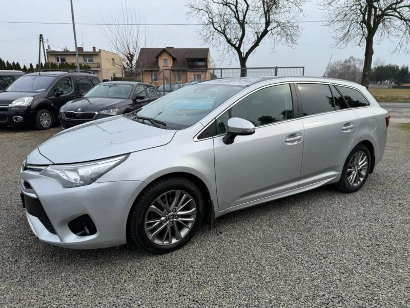Toyota Avensis automat, navi, kamera, gwarancja! III (2009-)